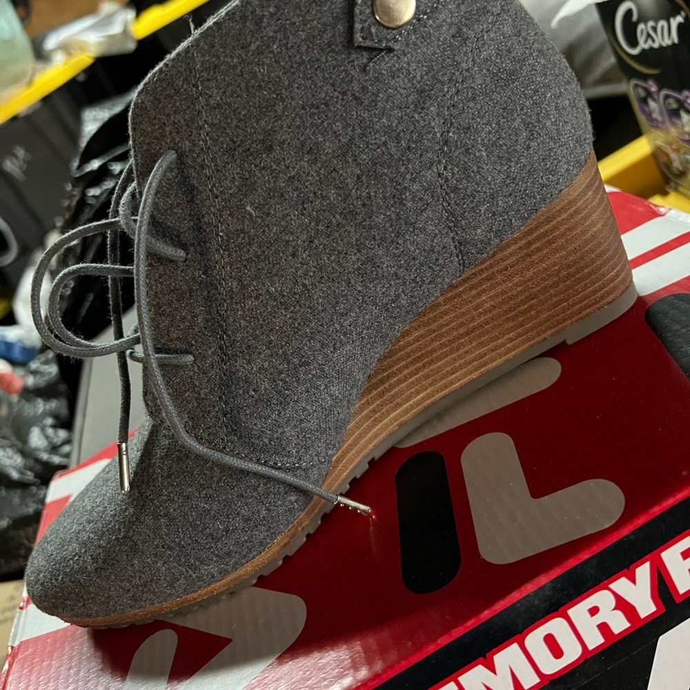 Fila wedge